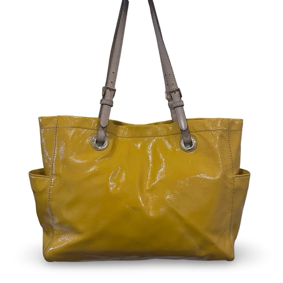 Michael Kors Handbags - Michael kors Bedford tote bag patent yellow COA